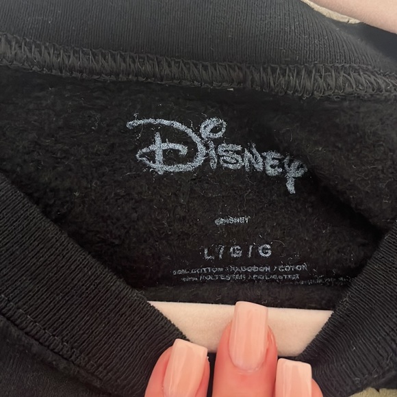 Oversized Graphic Crewneck - Picture 2 of 3